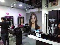 Lakme Salon photo 5