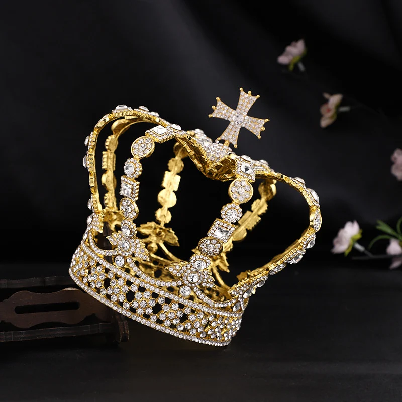 Corona barroca redonda de novia, cristal totalmente enjoyada, para un brillo nupcial deslumbrante y un peinado elegante.