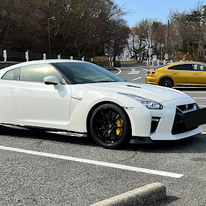 NISSAN GT-R R35