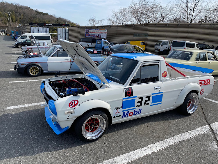 サニートラックのサーキットと愛車・サニーの日に関するカスタム事例の投稿画像2枚目
