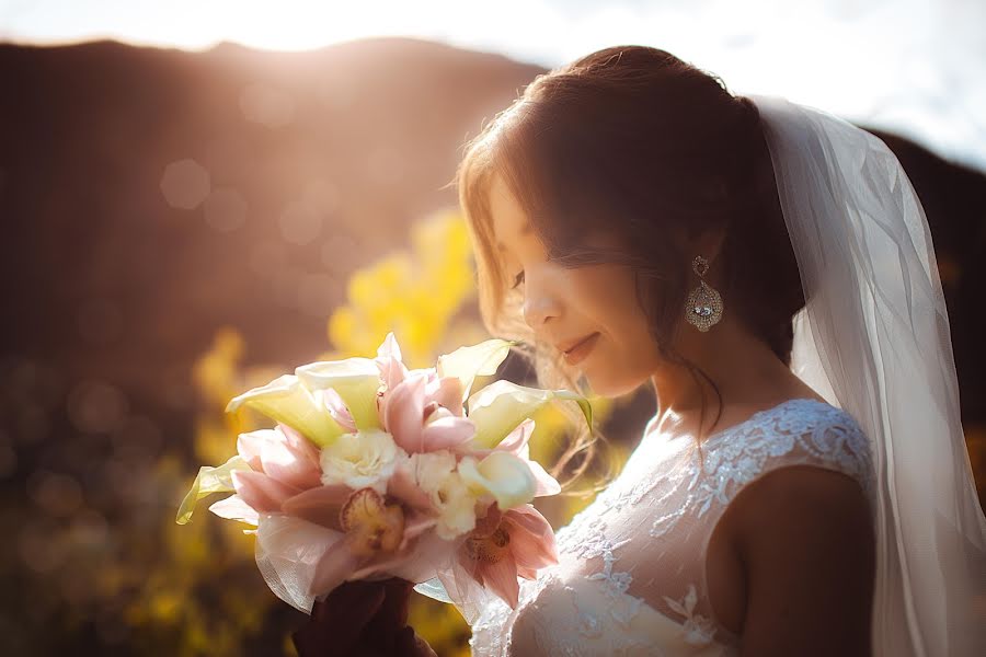 Wedding photographer Valeriya Vartanova (vart). Photo of 30 January 2015