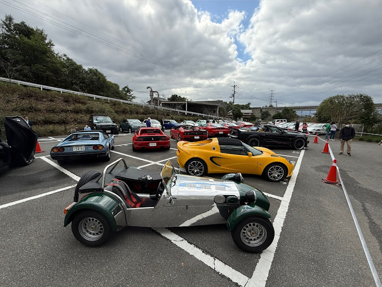 その他の徳島自動車短期大学・ボランティア活動・アルティメットボディキット・イベント参加・360スパイダーに関するカスタム事例の投稿画像2枚目