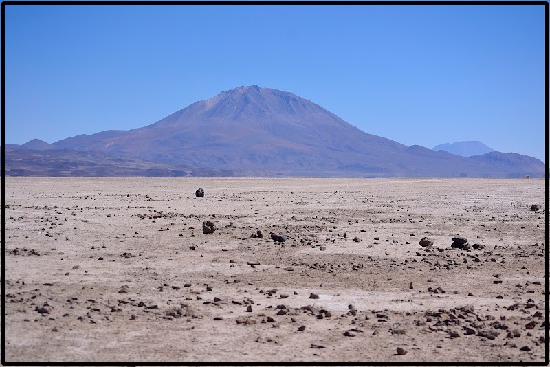 TOUR SALAR UYUNI II. DESIERTO Y LAGUNAS - DE ATACAMA A LA PAZ. ROZANDO EL CIELO 2019 (17)