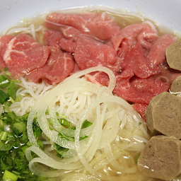 Eye Round Steak & Meatball Pho