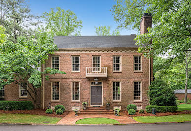 House with garden 5