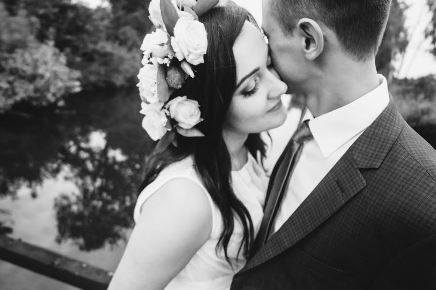 Fotógrafo de bodas Irina Popova (irinapolischuk). Foto del 17 de junio 2016