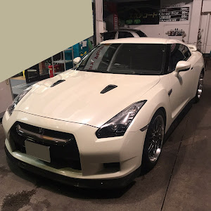 NISSAN GT-R R35