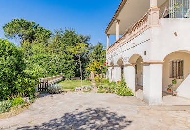 Maison avec piscine et terrasse 14