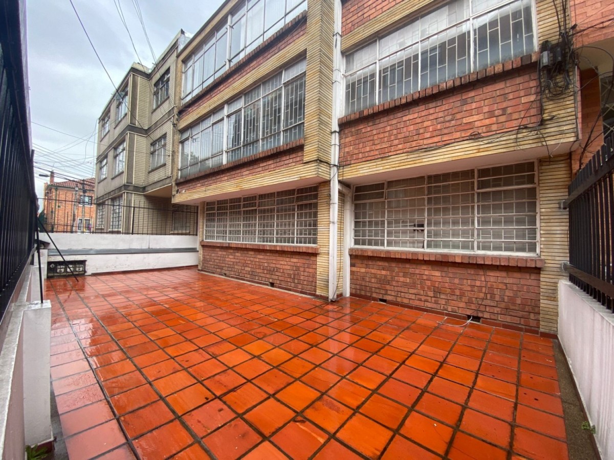Edificio En Venta - Los Rosales, Bogota