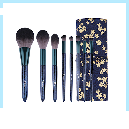 Title 1, Complete makeup brush set for flawless applicat...
