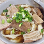 建宏牛肉麵