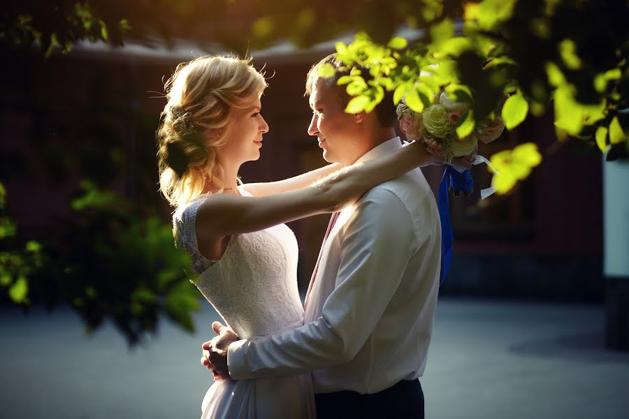 Fotógrafo de casamento Yuriy Kim-Serebryakov (yurikim). Foto de 22 de agosto 2017