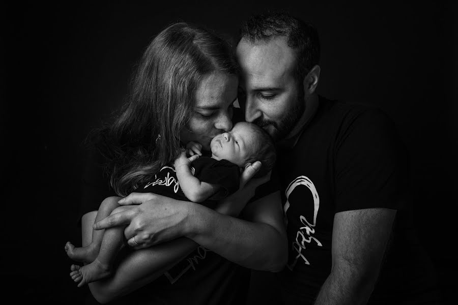 Fotografo di matrimoni Isabelle Bazin (isasouri). Foto del 3 gennaio 2022