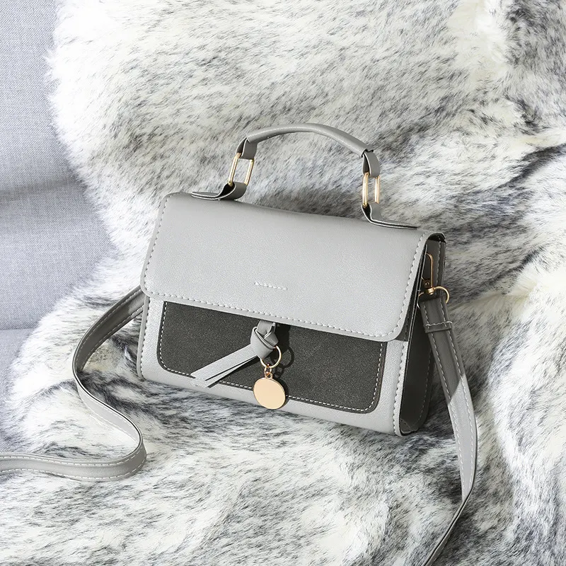 Bolsa pequena de primavera para mulheres Nova moda coreana Versátil Ideal para uso diário. Um acessório de moda indispensável.