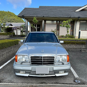 Eクラス セダン W124