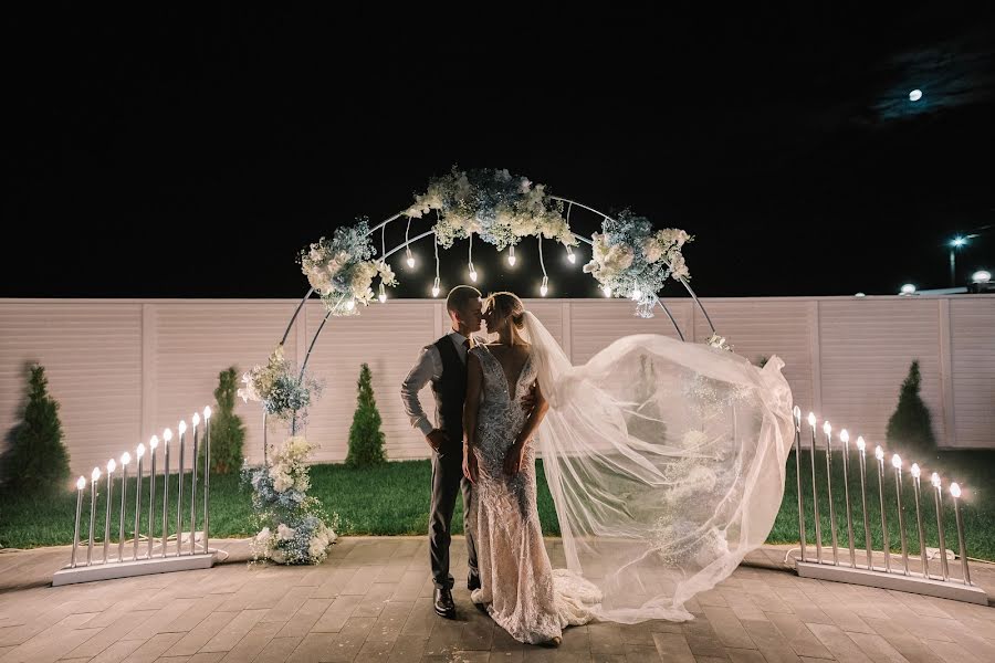 Bryllupsfotograf Liliana Arseneva (arsenyevaliliana). Bilde av 1 desember 2020