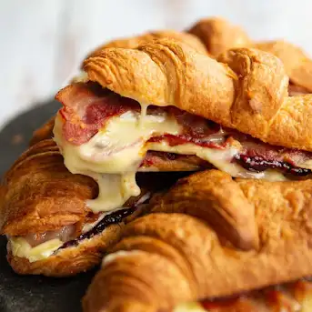 Italian croissants and breakfast in a bar - Juls' Kitchen