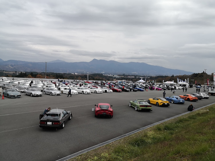 Cクラスのスープラ全国ミーティング2022・北海道代表・スープラ4drセダンで参加に関するカスタム事例の投稿画像3枚目