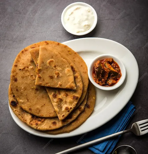 2 Chatpata Rice Paratha With Curd