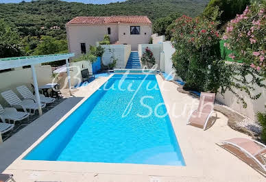 Chambre d"hôte avec terrasse et piscine 14