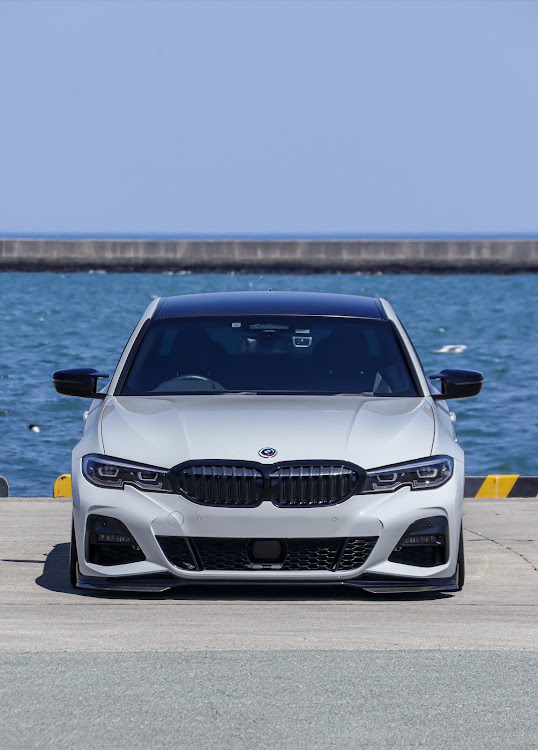 3シリーズ セダンのG20・discover＿ct・ナンバースムージング・カメ活・ラー活に関するカスタム事例の投稿画像1枚目
