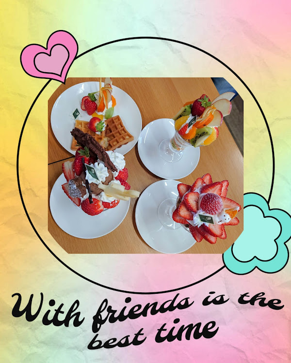 C-HRの💝出逢いと御縁に感謝💝・和歌山ツーリング🌈✨・パフェチューン🍨🍓✨・次どこ行く？🎈✨・ビリお😎✨デコ♥盛り🤣に関するカスタム事例の投稿画像3枚目