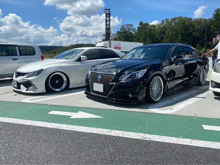 マークXのクラウン・work・洗車に関するカスタム事例の投稿画像1枚目