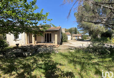 House with terrace 11