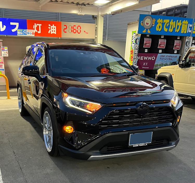 RAV4のガソリン満タン 空気圧ＯＫに関するカスタム事例の投稿画像2枚目