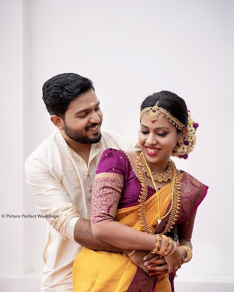 Wedding photographer Neelesh E K (pictureperfect1). Photo of 13 April 2023