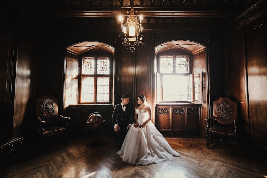 Wedding photographer Krzysia Kowerczuk (krfoto). Photo of 13 December 2018