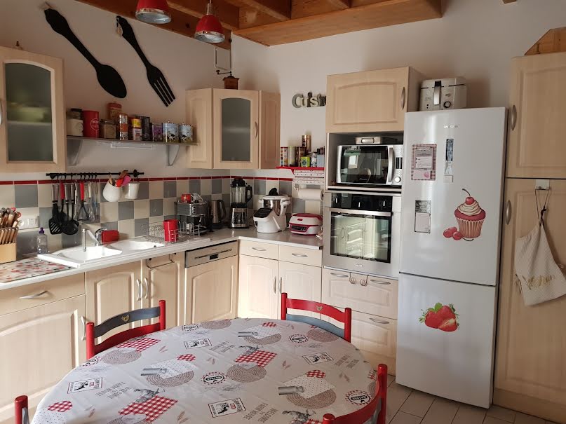 Vente maison 3 pièces 95 m² à Arçais (79210), 168 000 €