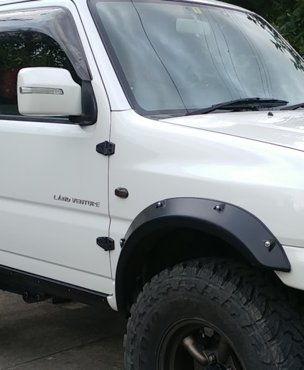 ジムニーの沢山のいいねやコメントありがとうございます🎶・DIY・プチカスタマイズに関するカスタム事例の投稿画像3枚目