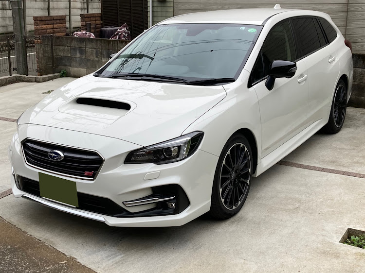 レヴォーグのレヴォーグSTI・代車です・マイカー？・いろち的なに関するカスタム事例の投稿画像1枚目