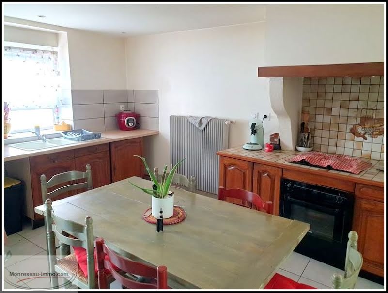 Vente appartement 3 pièces 70 m² à Remiremont (88200), 112 000 €
