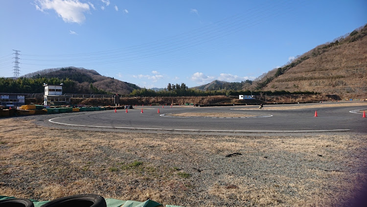 ステップワゴンの本庄サーキット・カートに関するカスタム事例の投稿画像1枚目