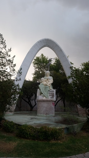 Monumento a la Madre en el Par