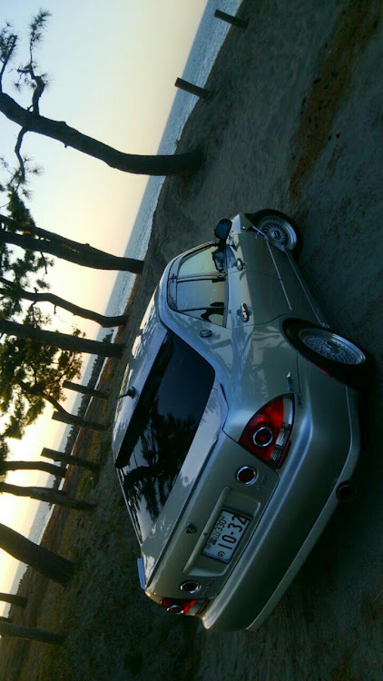 アルテッツァの夕暮れと愛車・水平線・海辺・プロ目・メッキリングに関するカスタム事例の投稿画像6枚目