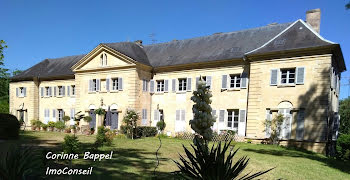 château à Perigueux (24)