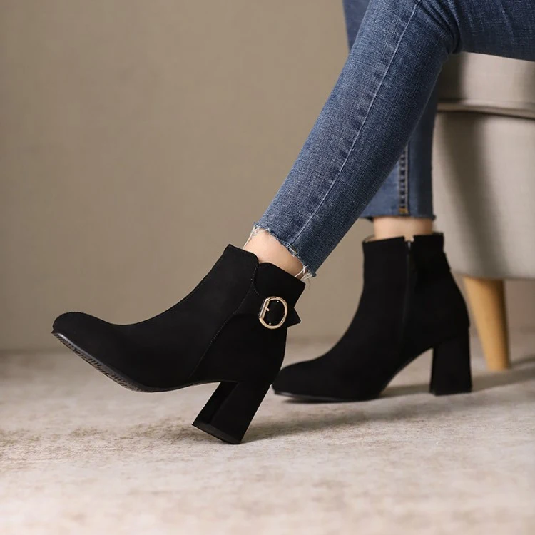 Thick heel ankle boots with velvet metal buckle. These comfortable and stylish boots will elevate any outfit, perfect fo