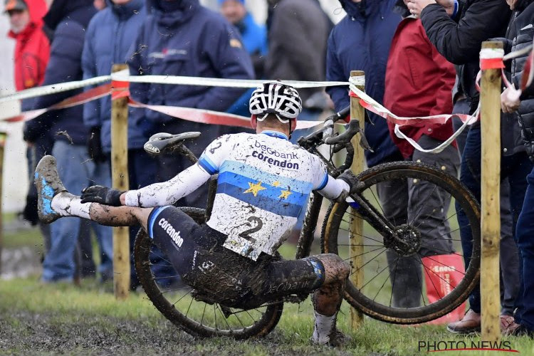 Van pech geen sprake bij Mathieu van der Poel: "Het lag aan mezelf" en "Er was vandaag iemand die heel snel reed"