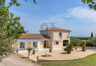 Villa 2