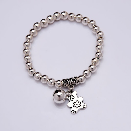 Title 1, Baby zilveren armband