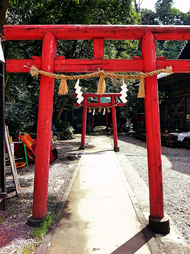 紅い三連鳥居