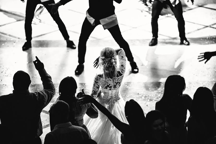 Fotógrafo de casamento Lena Valena (valena). Foto de 25 de dezembro 2017