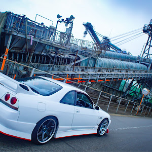 スカイライン R33