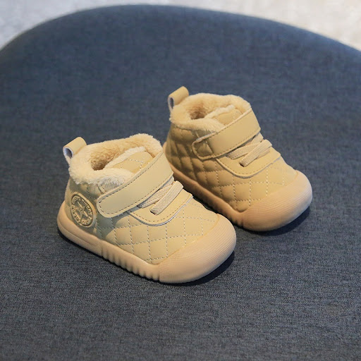 Title 6, Warm childrens shoes with fleece lining, thick...