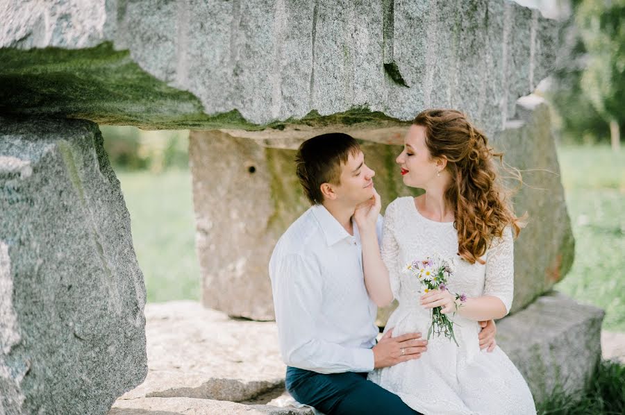 Fotógrafo de casamento Olga Batrak (batrakolla). Foto de 11 de abril 2017