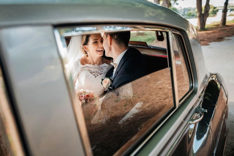 Wedding photographer Andy Sosinski (un-j). Photo of 5 February 2018