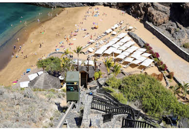 Maison avec piscine et terrasse 4